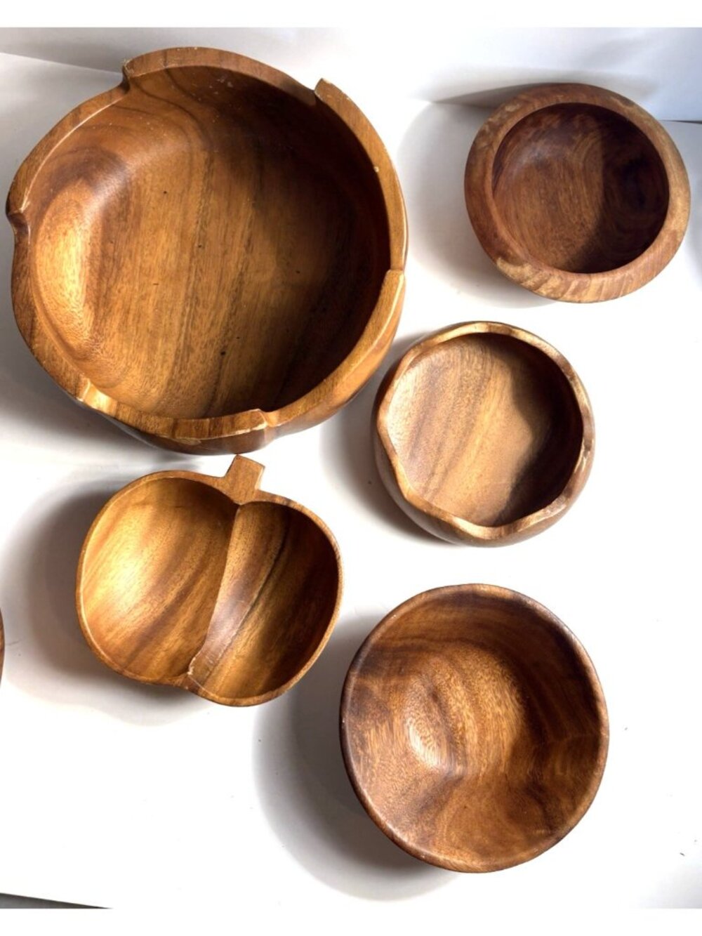 Lot of 5 Wood Bowls Vintage Dish Salad/Serving Monkey Pod Bowls
